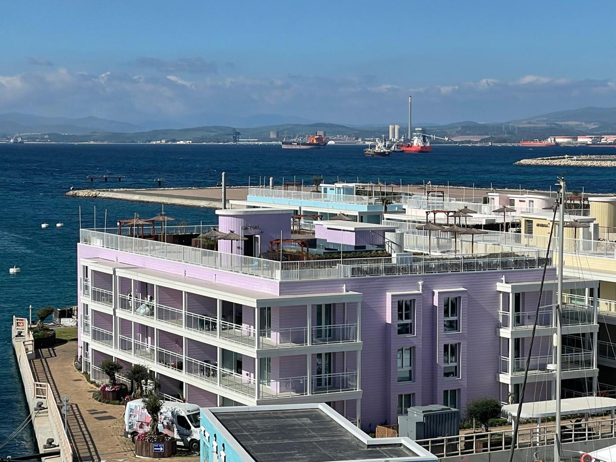 Deluxe Marina View Seafront Gibraltar Stay Esterno foto
