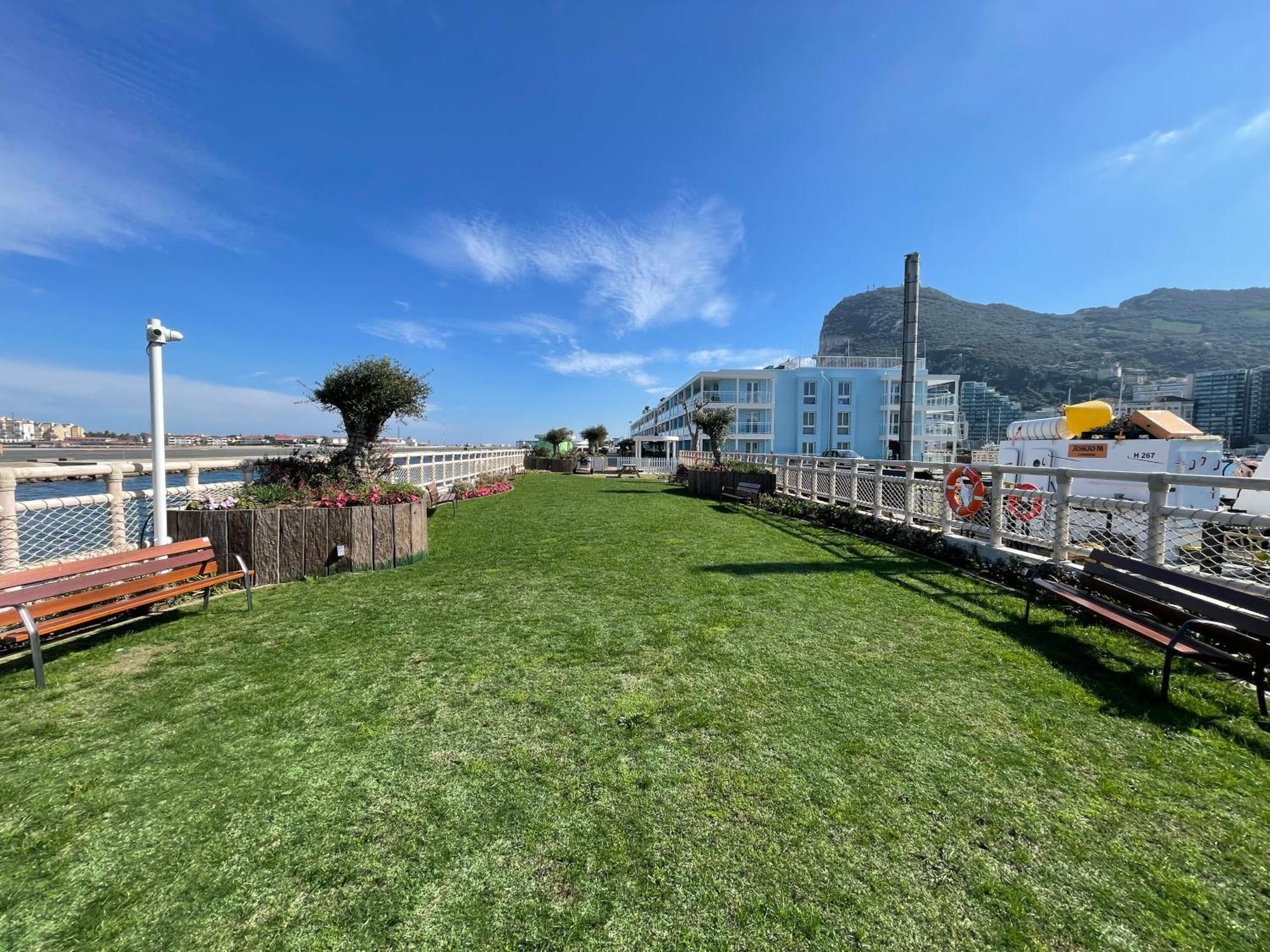 Deluxe Marina View Seafront Gibraltar Stay Esterno foto