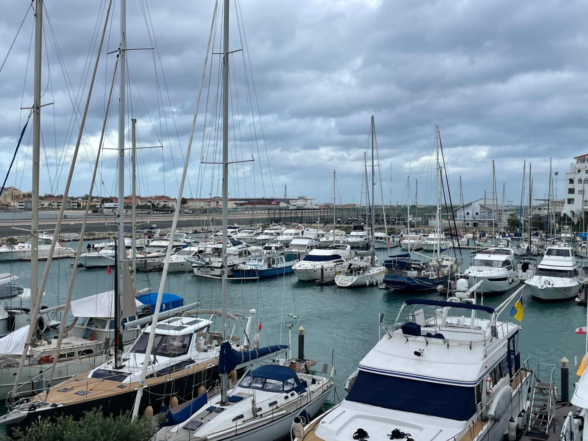 Deluxe Marina View Seafront Gibraltar Stay Esterno foto