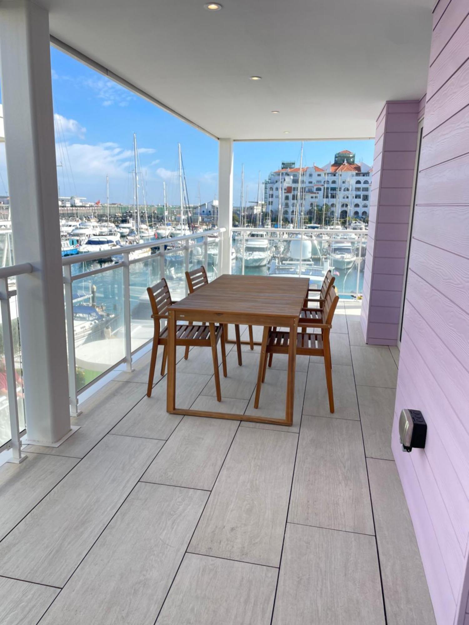 Deluxe Marina View Seafront Gibraltar Stay Esterno foto